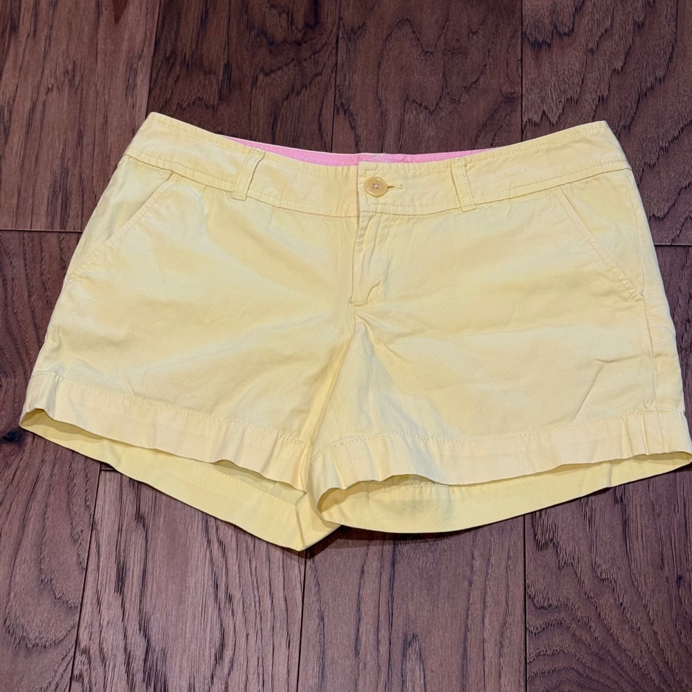 Lilly Pulitzer Callahan Shorts Womens 8 Yellow Solid Cotton Chino Preppy Casual